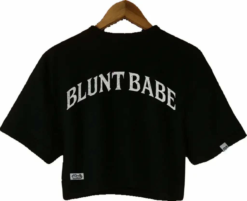 Crop Top Oversize “Blunt Babe”