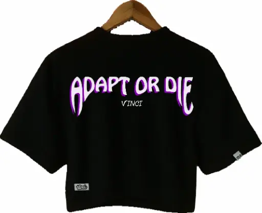 Crop Top “Adapt or Die” — Edición Exclusiva Vinci